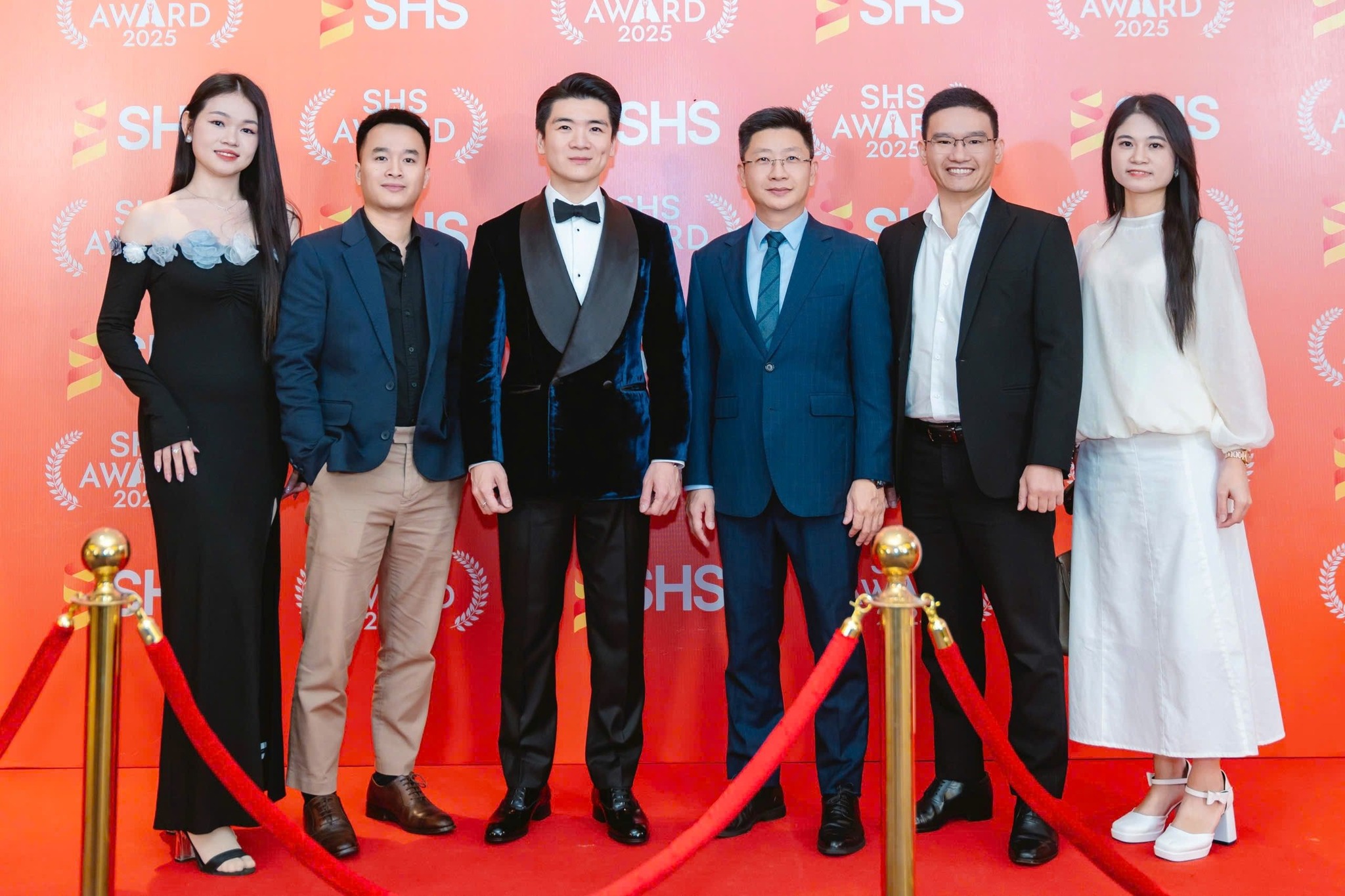 Hoạt động đội nhóm tại SHS